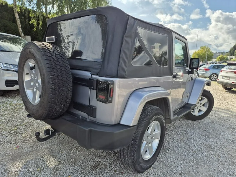 Jeep Wrangler 2