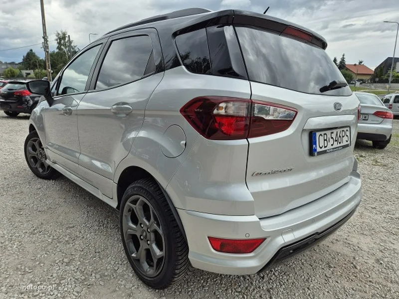 Ford EcoSport 4