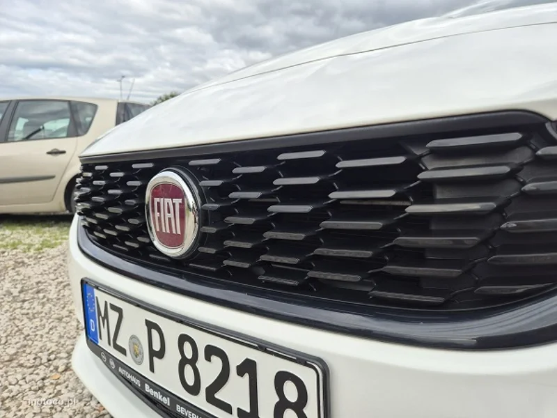 Fiat Tipo 9