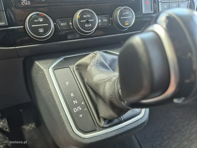 Volkswagen Multivan 48