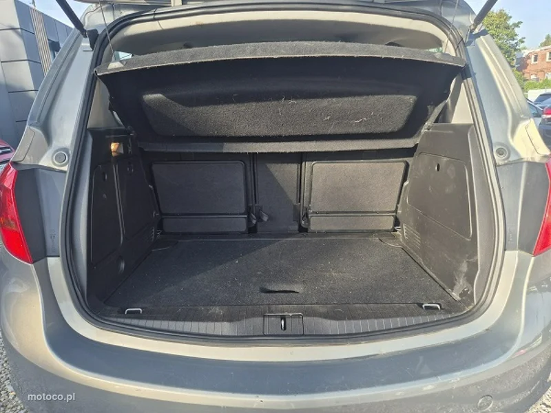 Opel Meriva B 17