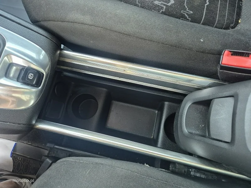 Opel Meriva B 32