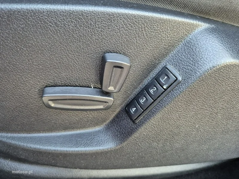 Ford S-Max I 28