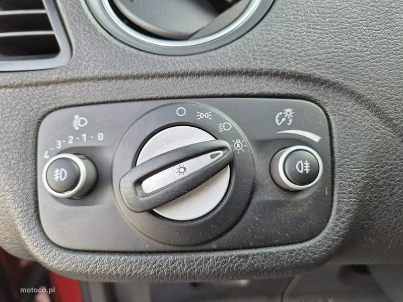 Ford S-Max I 29