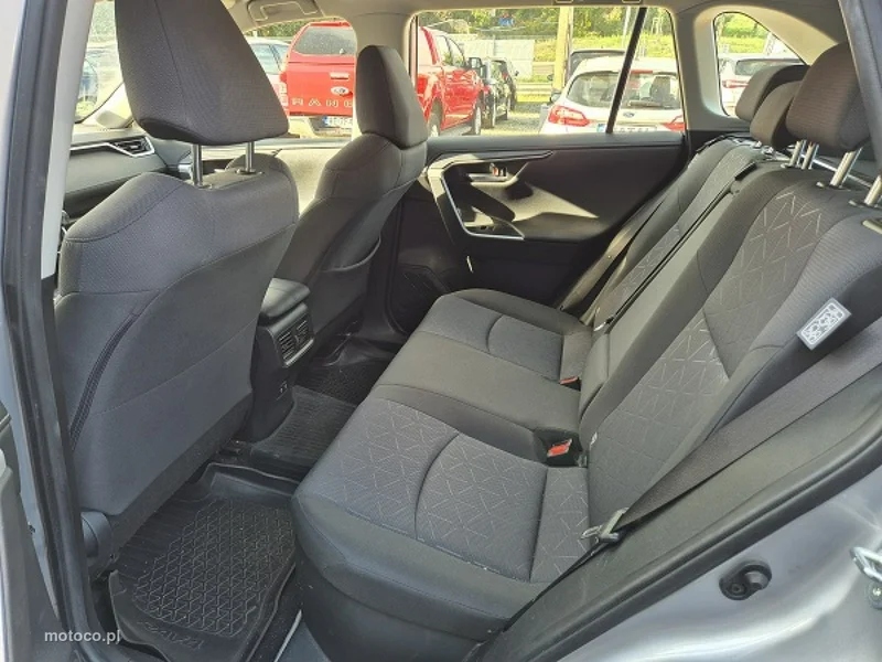 Toyota RAV 4 XA50 23