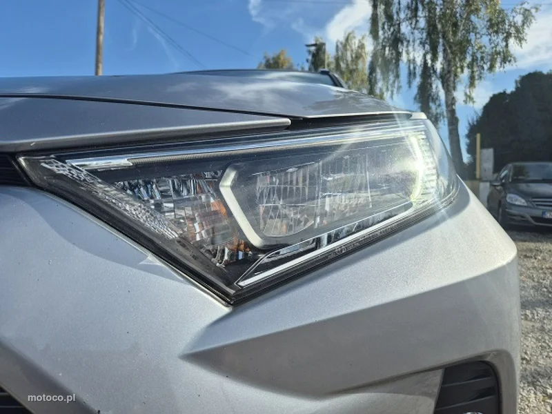 Toyota RAV 4 XA50 7