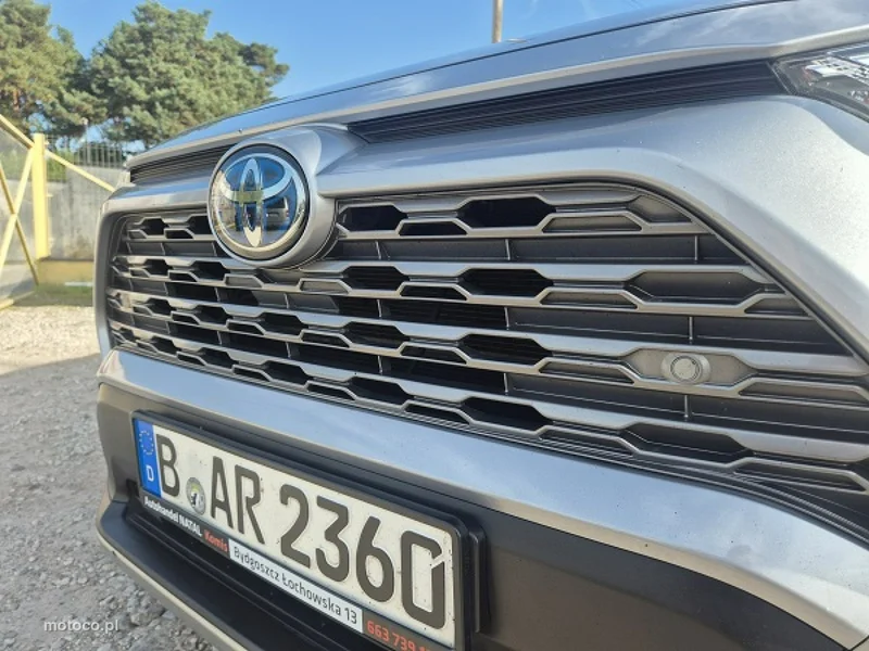 Toyota RAV 4 XA50 9