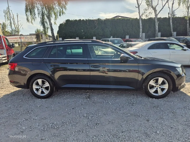 Skoda Superb III 17