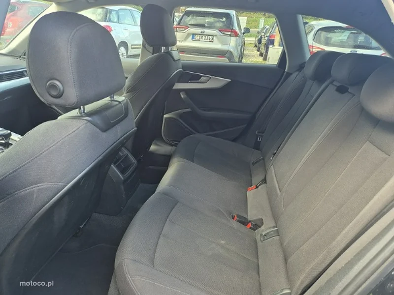Audi A4 B9 25