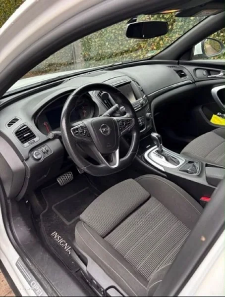 Opel Insignia A 4