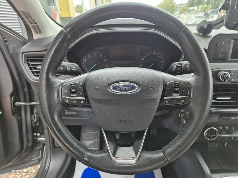 Ford Focus IV 25