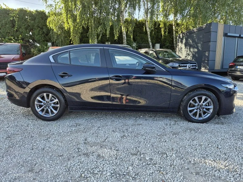 Mazda 3 16