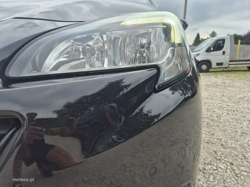 Opel Corsa E 7