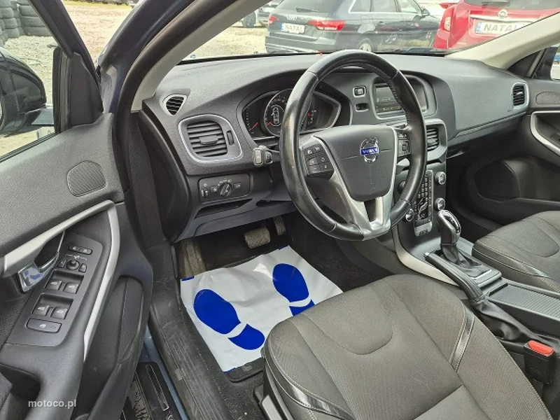 Volvo V40 Cross Country 17