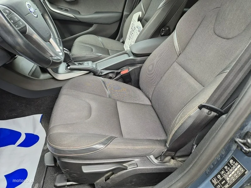 Volvo V40 Cross Country 25