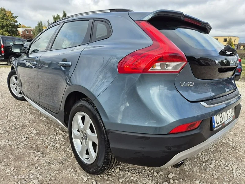Volvo V40 Cross Country 4