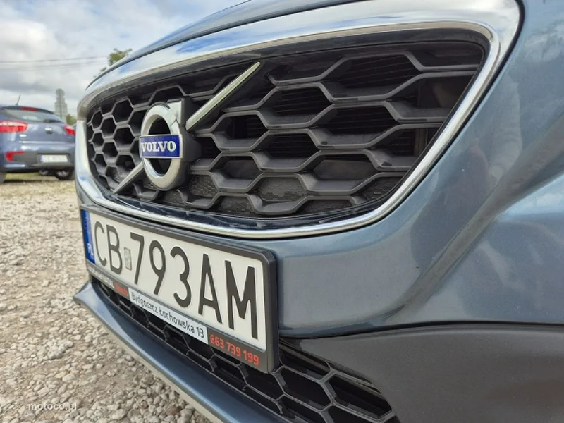 Volvo V40 Cross Country 8