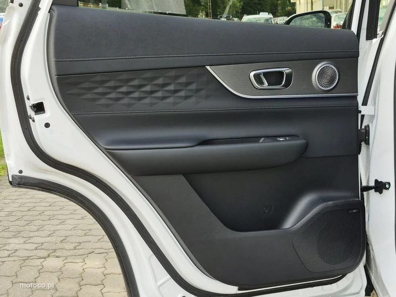 Chery Tiggo 8 23