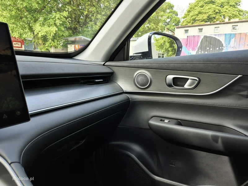 Chery Tiggo 8 36