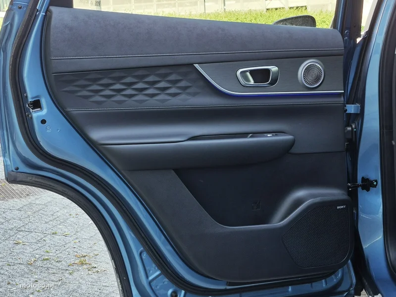 Chery Tiggo 8 23