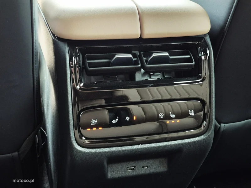 Chery Tiggo 9 29
