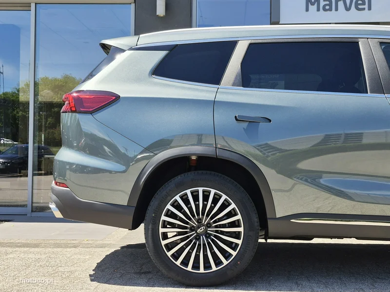Chery Tiggo 8 7