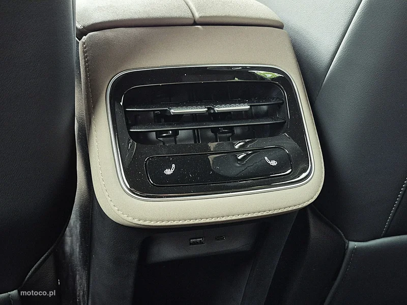 Chery Tiggo 8 29
