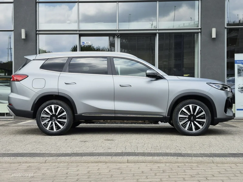 Chery Tiggo 8 5
