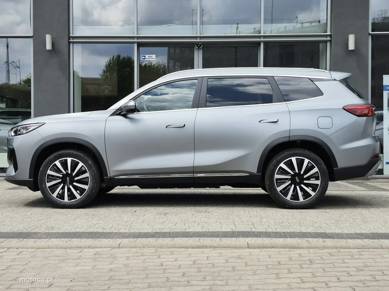 Chery Tiggo 8 6
