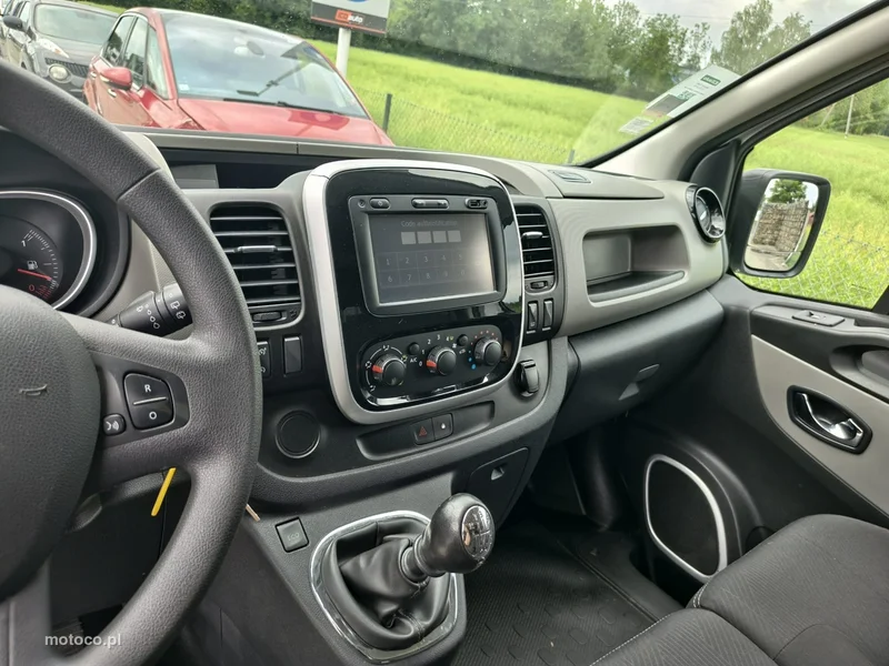 Renault Trafic 9