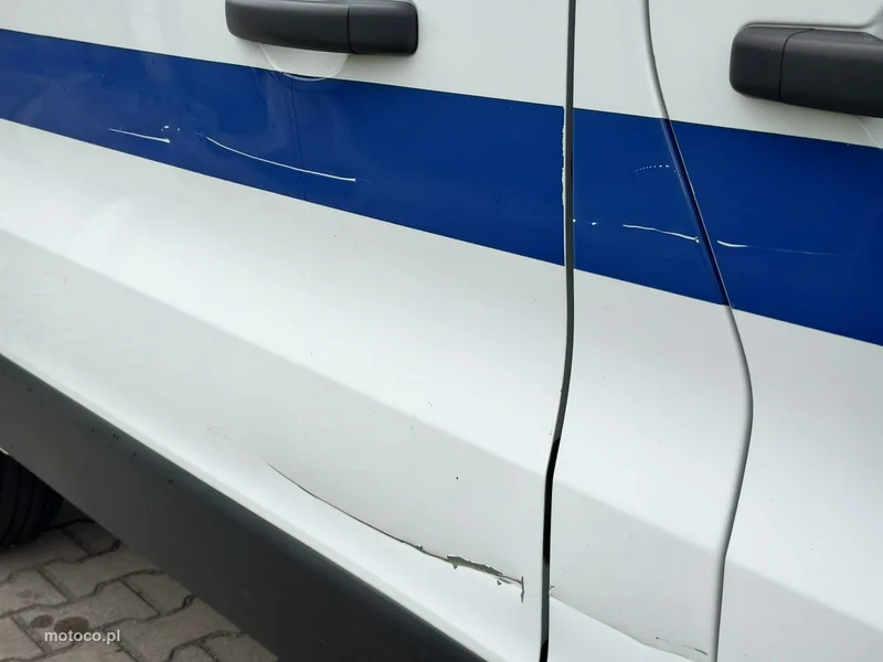 Renault Trafic 16