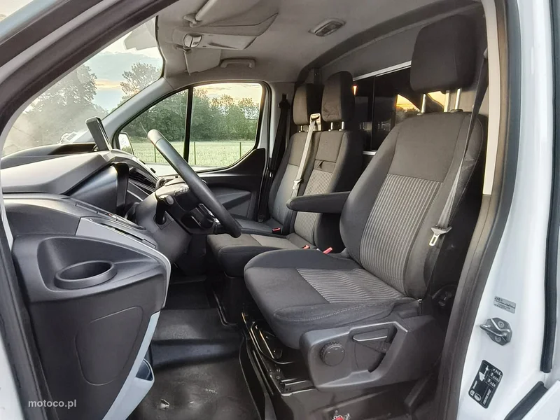 Ford Transit Custom 10