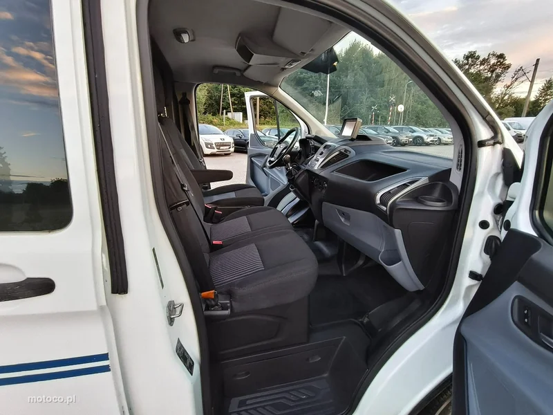 Ford Transit Custom 14