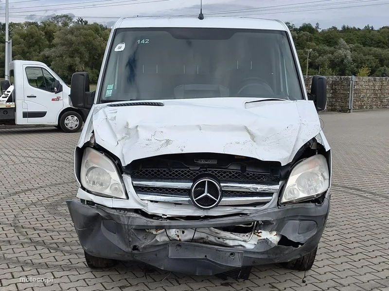 Mercedes-Benz Sprinter 2