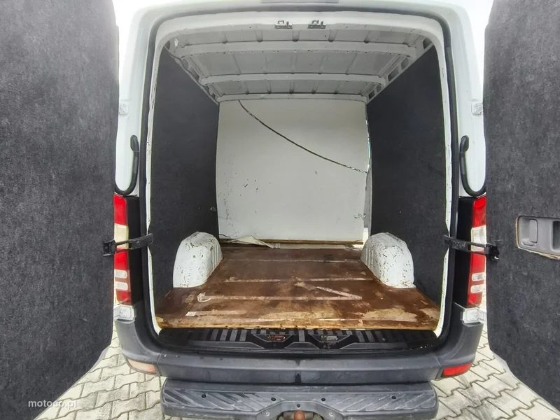 Mercedes-Benz Sprinter 18