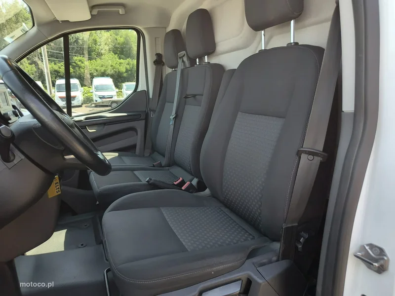 Ford Transit Custom 11