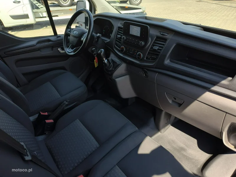 Ford Transit Custom 13