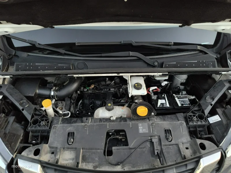 Nissan NV300 20