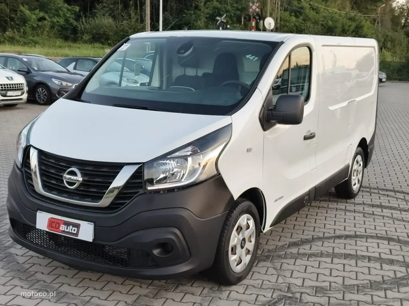 Nissan NV300 3
