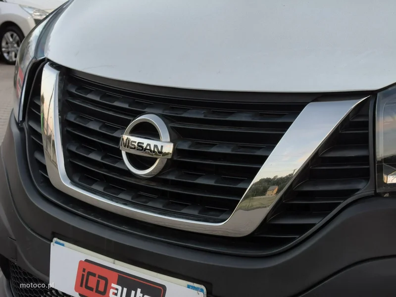 Nissan NV300 22