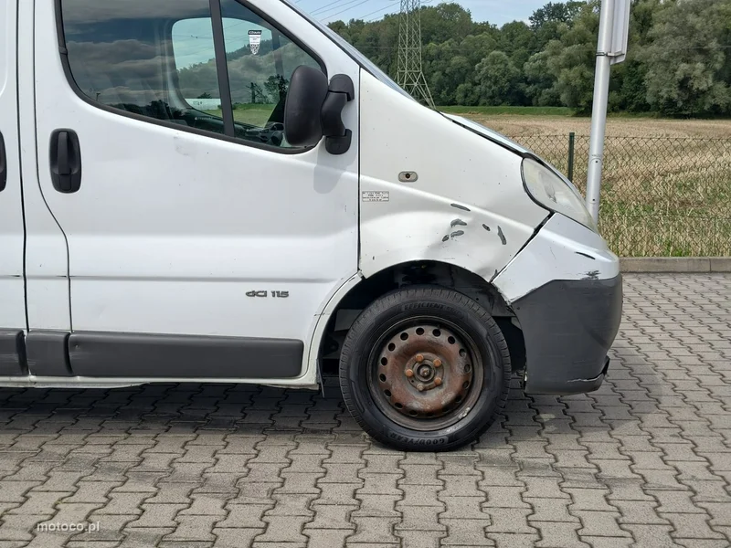 Renault Trafic 16