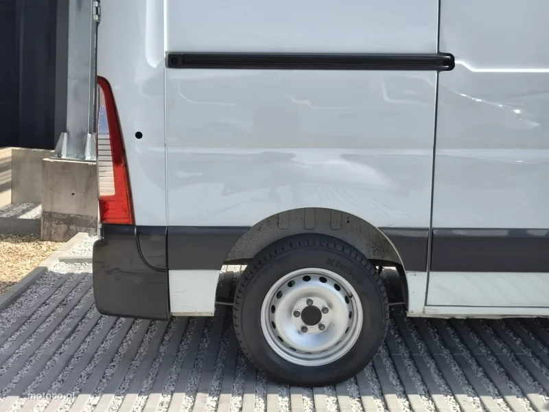Renault Master 17