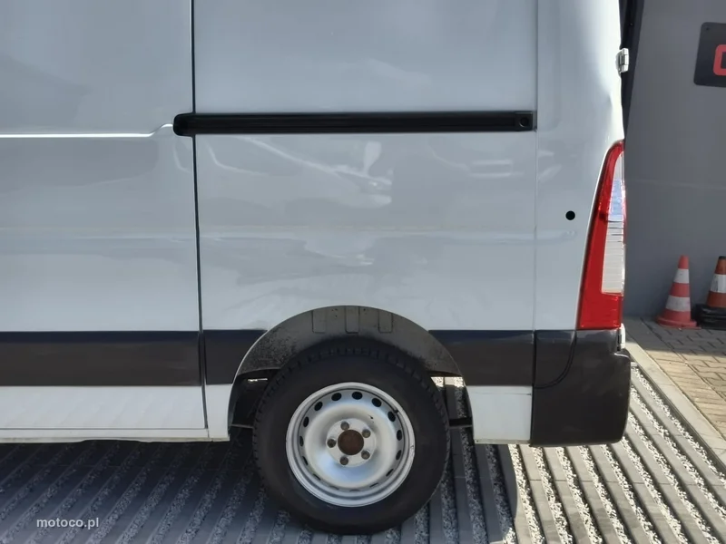 Renault Master 25