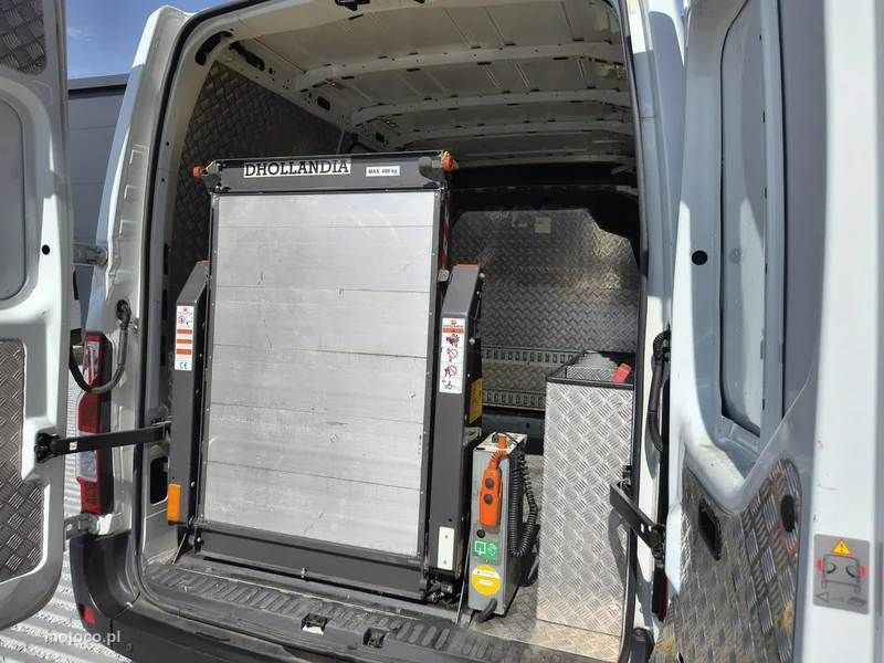 Renault Master 28