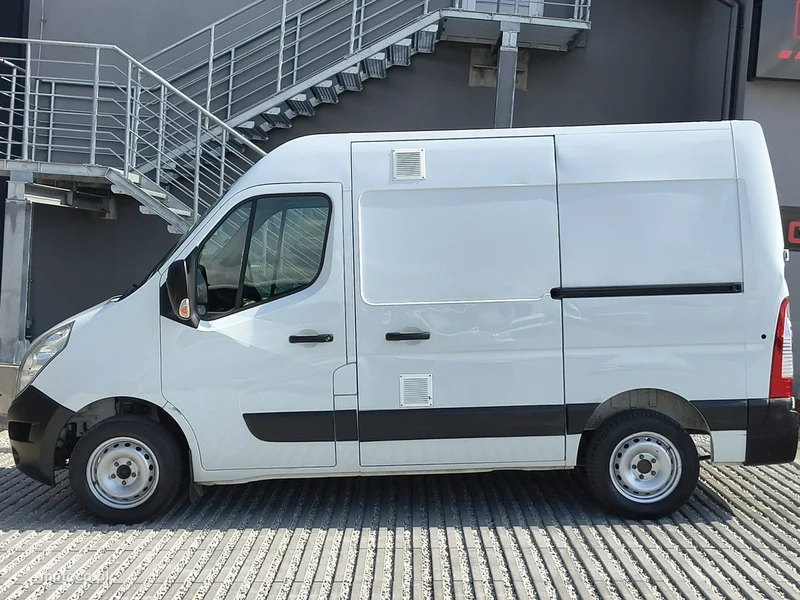 Renault Master 4