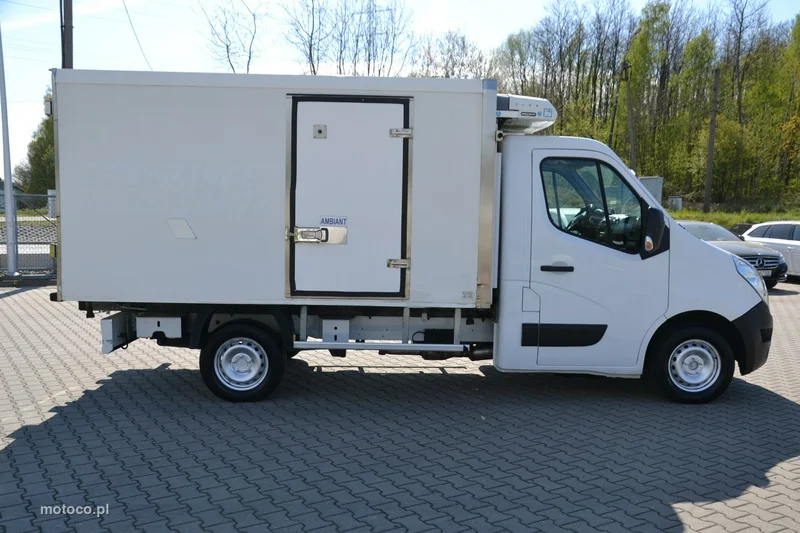 Renault Master 8