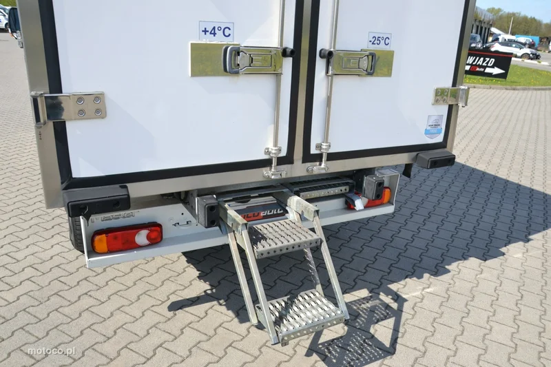 Renault Master 17