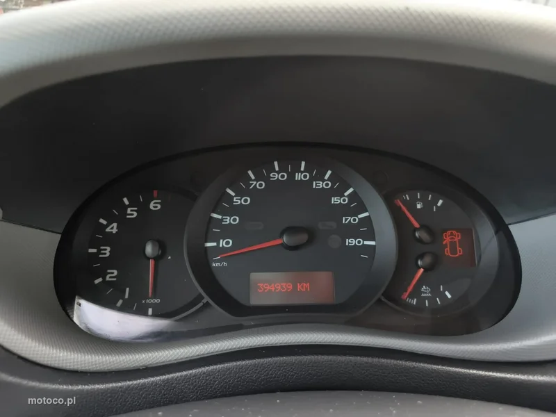 Nissan NV 400 10