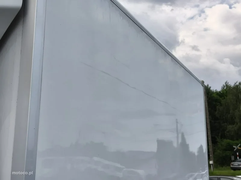 Nissan NV 400 14