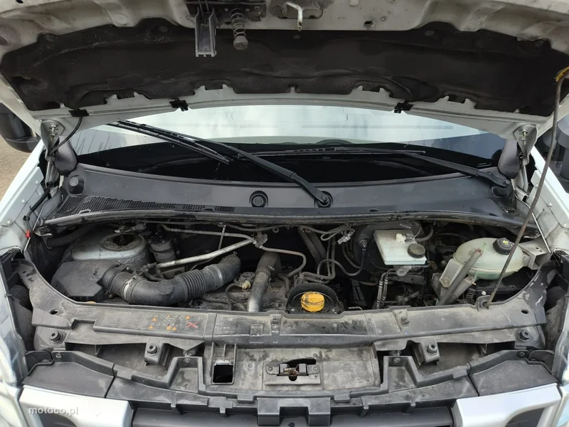 Nissan NV 400 21